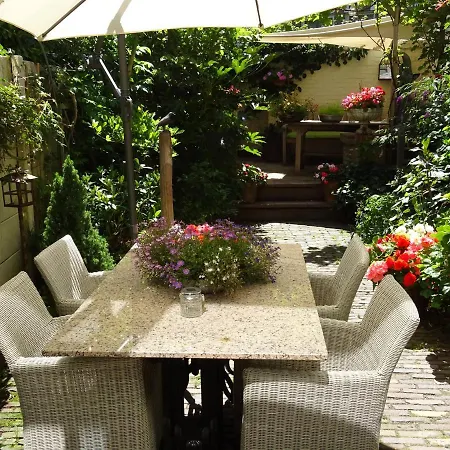 Emma's Bed & Breakfast Den Haag