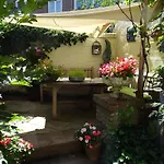 Emma's 4* Den Haag
